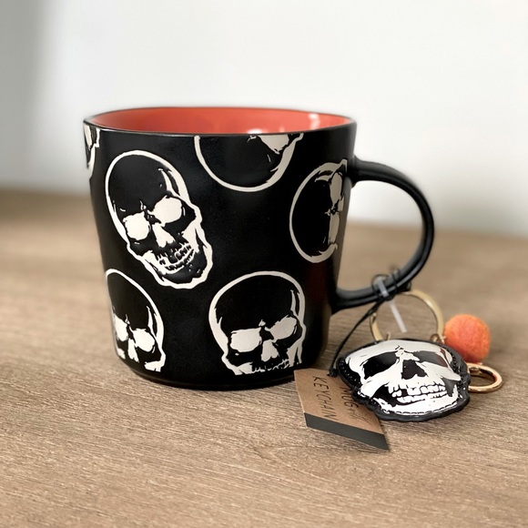 Halloween Skull Skeleton Mug With Keychain NWT - Picture 1 of 1